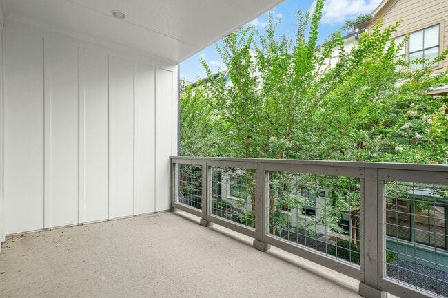 Building Photo - 772 Aerial Way