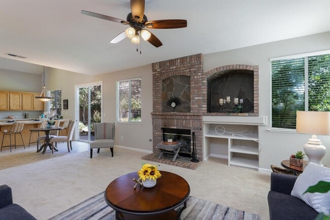 Building Photo - The home we have been looking For !