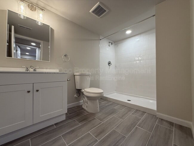 Building Photo - 13428 Ladysmith Rd