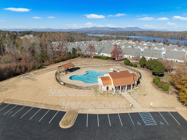 Building Photo - 415 Batten Rd