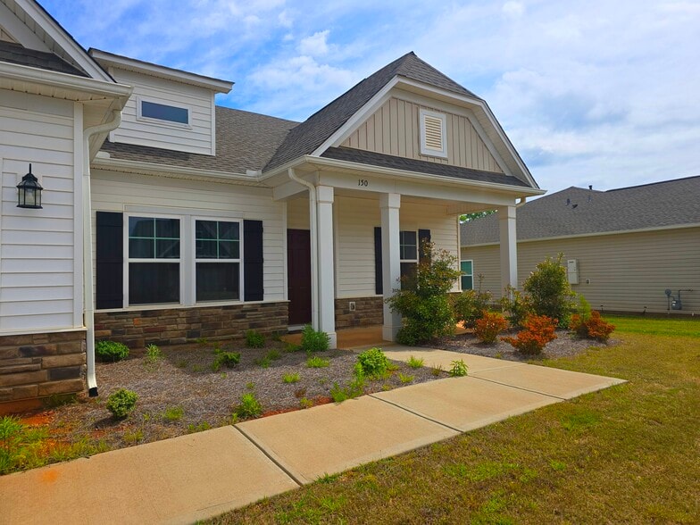 Building Photo - 150 Spyglass Ln