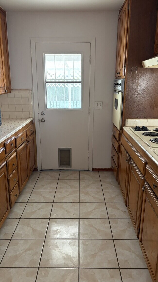 Building Photo - Mid-Century Dream with Beautiful POOL !!!