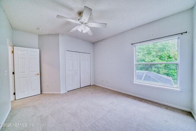 Building Photo - 1440 S Burgandy Trail