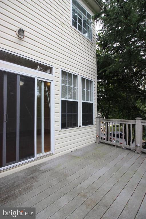 Building Photo - 46140 Cecil Terrace