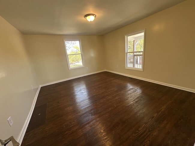 Building Photo - 313 Bryant Ave