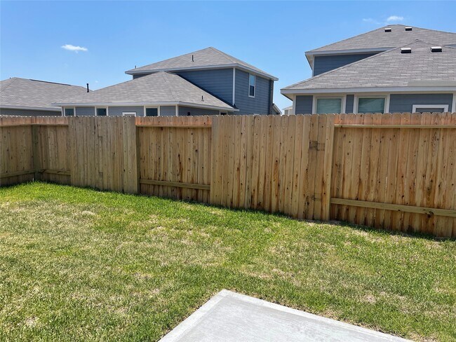 Building Photo - 25572 Northpark Palm Dr