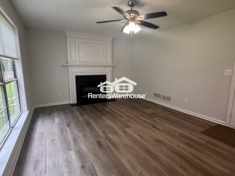Building Photo - 4905 Tanners Spring Dr