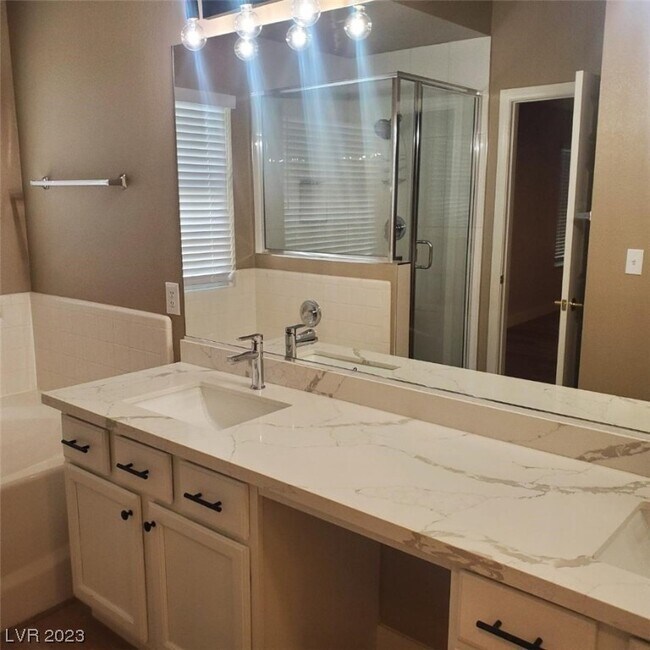 Building Photo - 5316 Rim View Ln