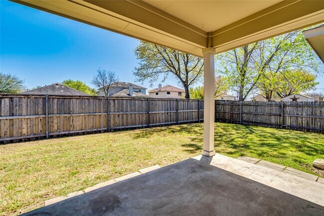 Building Photo - 293 Buckingham Dr