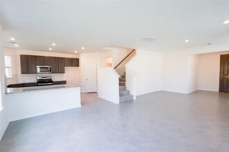 Building Photo - 9426 Castillo Ct
