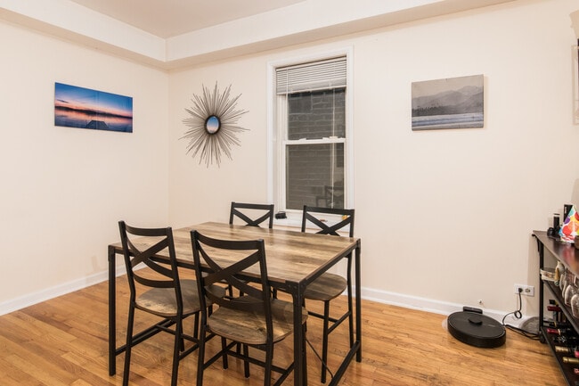 Building Photo - 1249 N Cleaver St