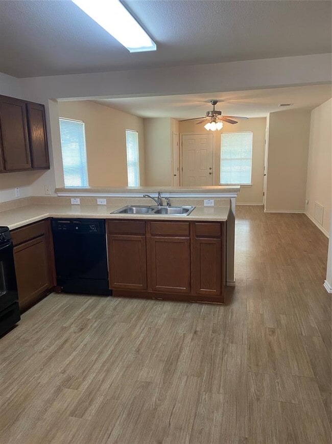 Building Photo - 177 Pebble Creek Ln
