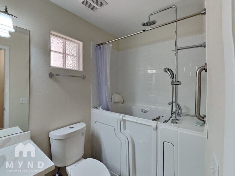 Building Photo - 7827 Lobella St