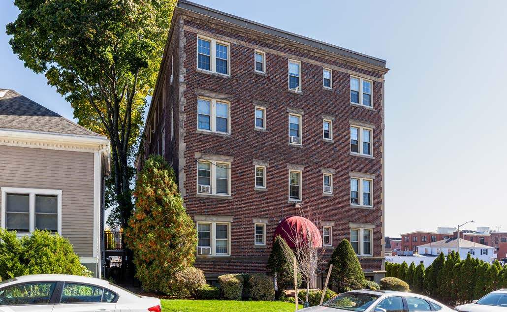 Building Photo - 15 Governors Ave