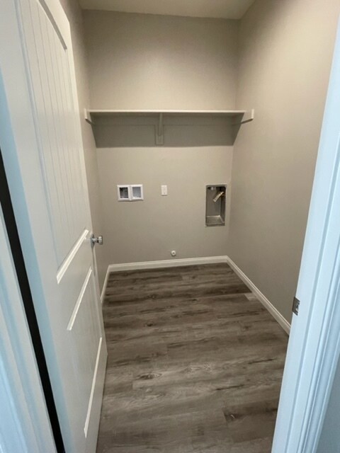 Building Photo - 6216 Curvy Hills Dr