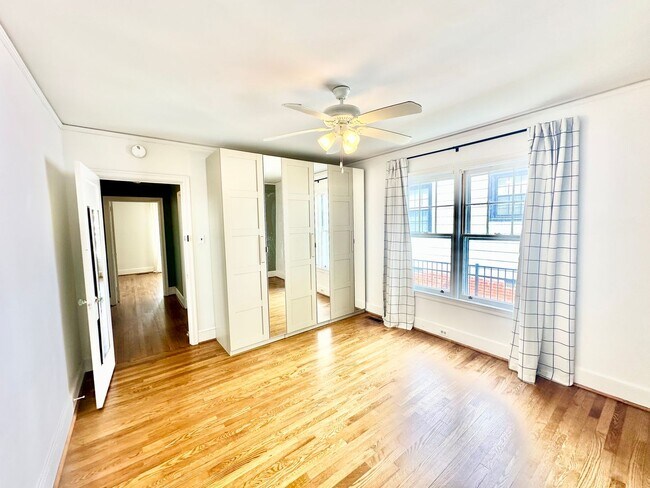 Building Photo - 441 Jackson St