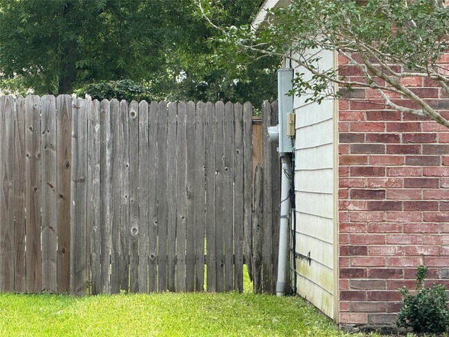 Building Photo - 4818 Comal River Loop