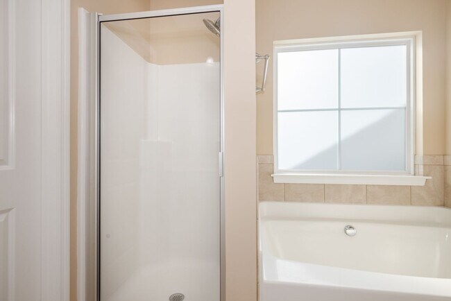 Building Photo - 528 Casey Ct