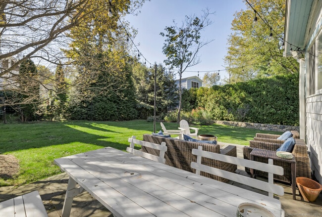 Building Photo - 53 Noroton Ave