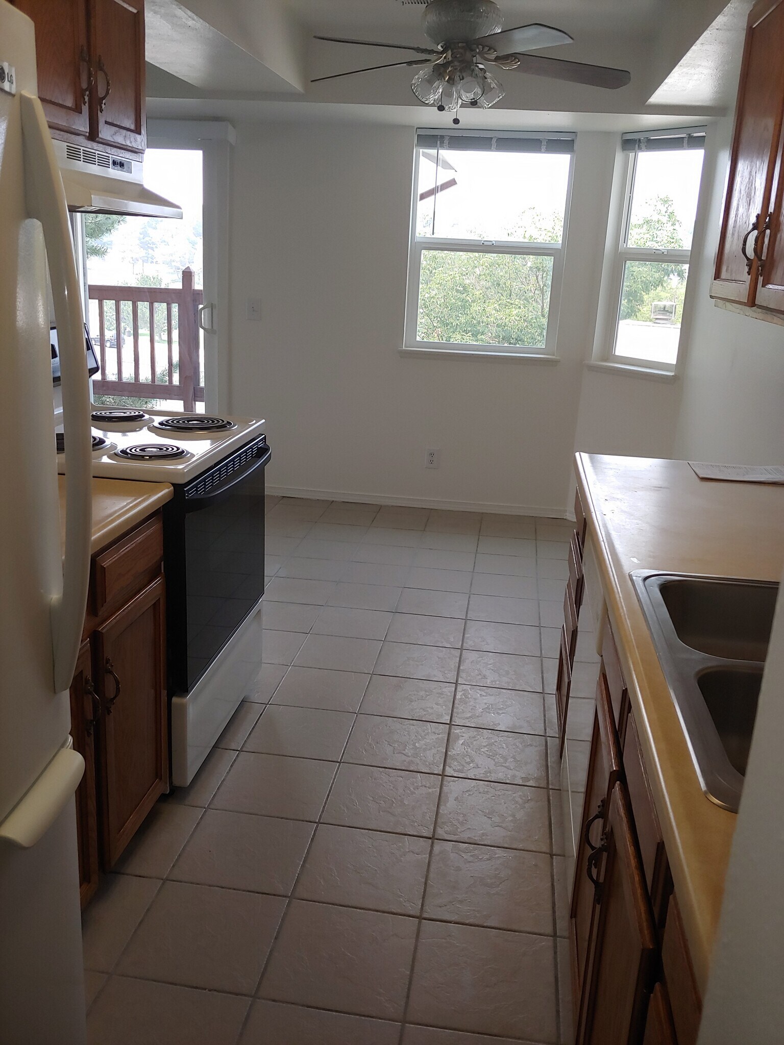 Kitchen Looking Towards Dining Area - 17652 E Loyola Dr