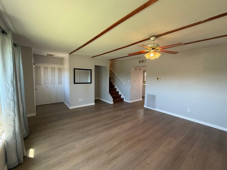 Living Room - 8508 E McDonald Dr
