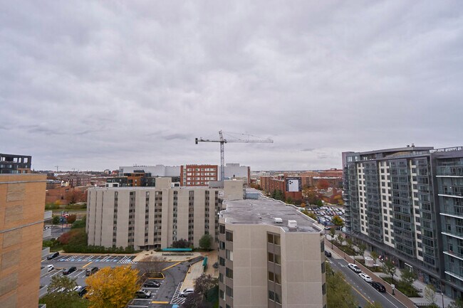Building Photo - 475 K St NW