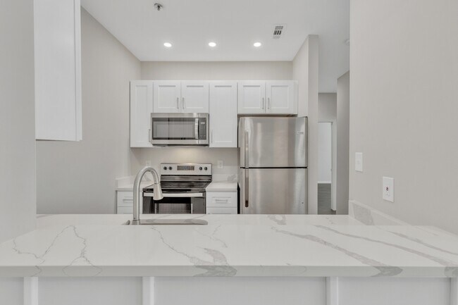 Building Photo - 606 Rolling Hill Walk