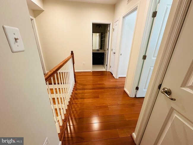 Building Photo - 22045 Broadway Ave