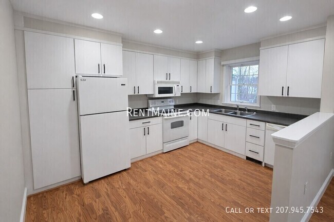 Building Photo - 33 Burleigh Rd