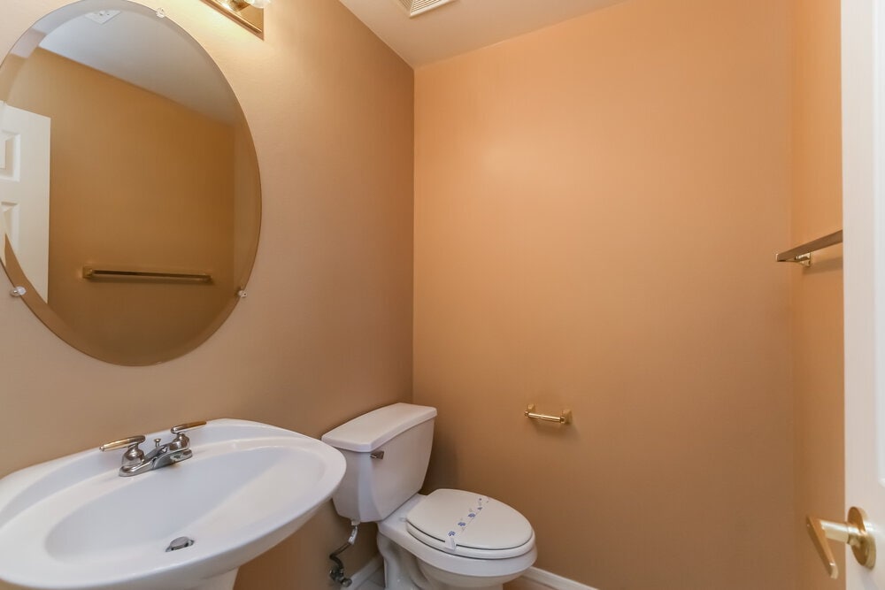 Building Photo - 9435 E Lompoc Ave