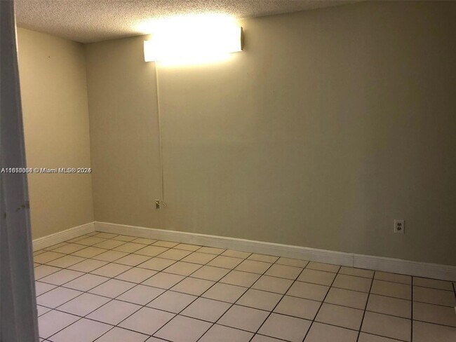Building Photo - 6203 SW 131st Ct