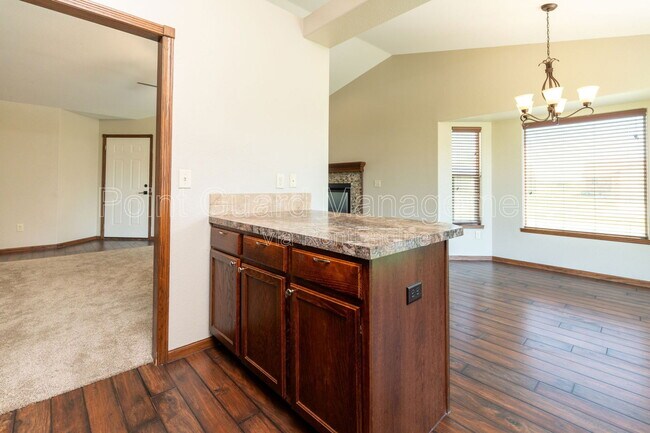Building Photo - 711 Bristol Cir