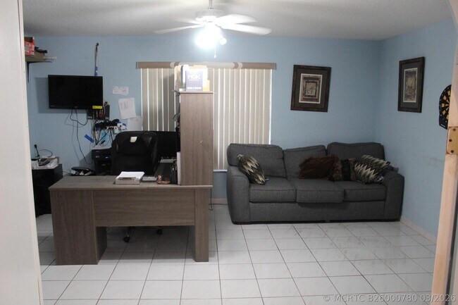 Building Photo - 13847 Geranium Pl