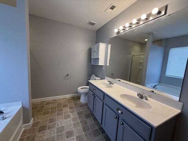 Building Photo - 3734 Mountain Brook Cir