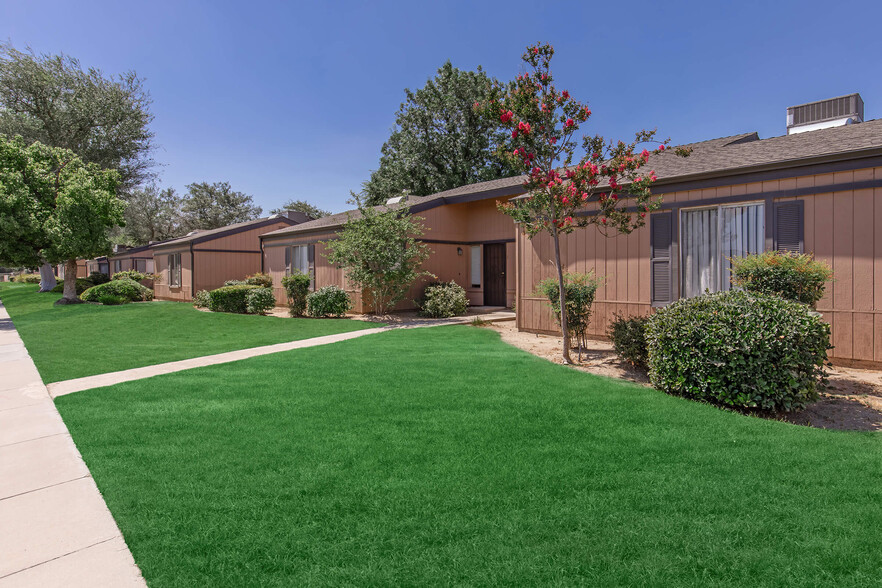 Primary Photo - Glenbrook Apartments