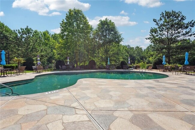 Building Photo - 655 Township Cir