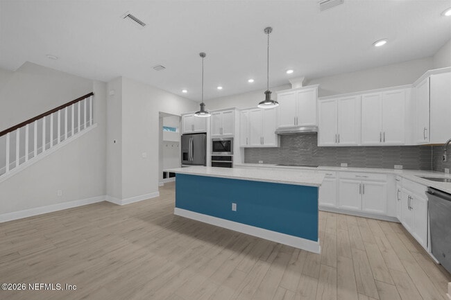 Building Photo - 7400 Beach Walk Pl