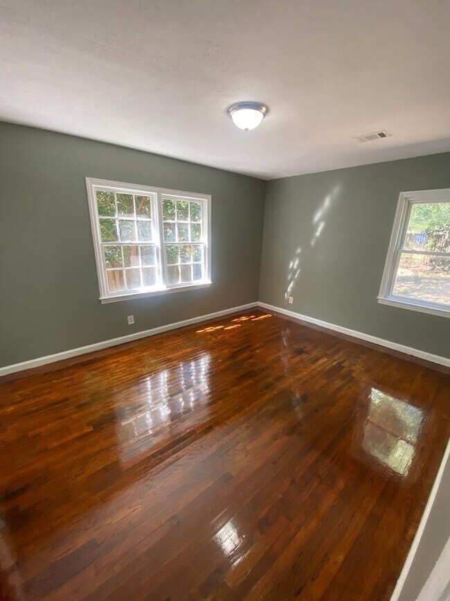 Building Photo - **ON HOLD**East Columbus, GA 4 Bedroom / 1 Bathroom Home for Rent