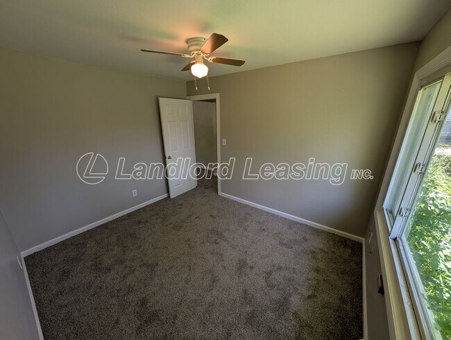 Building Photo - 4252 Belle Ave