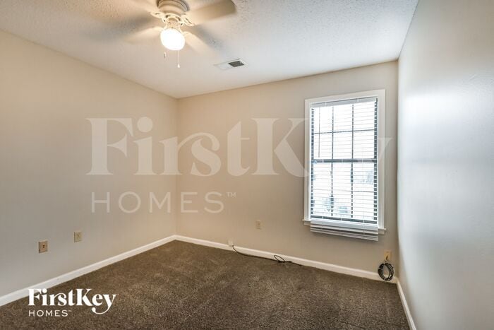 Building Photo - 7185 Ransdorp Dr