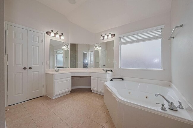 Building Photo - 25215 Sundown Canyon Ln