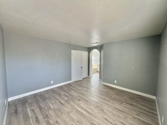 Building Photo - 8312 Maplestar Rd