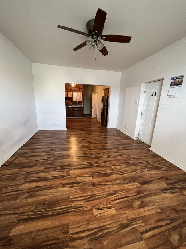 Open concept living room - 1862 Indianapolis Blvd