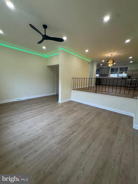 Building Photo - 441 W Shunk St