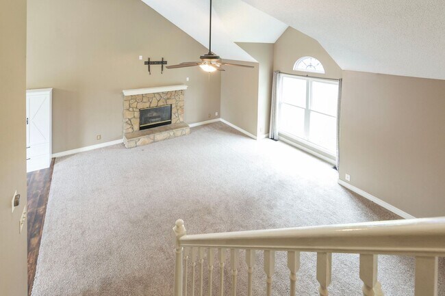 Building Photo - 16131 S Matt Ct