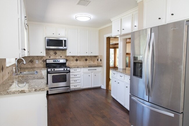 Building Photo - 9010 Linkmeadow Ln