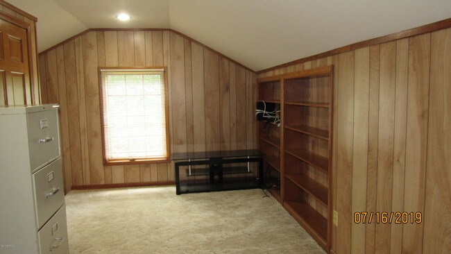 Building Photo - 950 Northwood Commons Dr