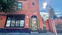 Building Photo - Beautiful Spacious 2 bd/1ba filled with light in Popular Neighborhood – Oakland, Emeryville, and ...