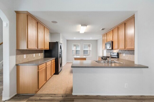 Primary Photo - 21810 Colter Stone Dr