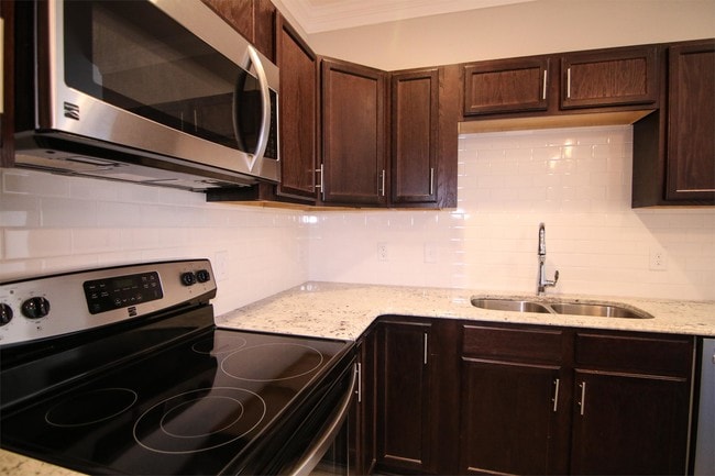 Building Photo - 119 Cornerstone St